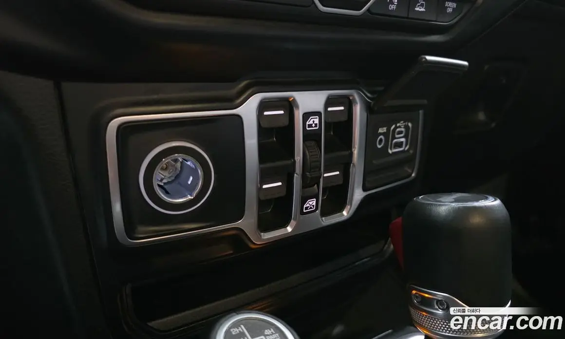 Jeep Wrangler 2022 2.0 автомат (гидро), фото 17