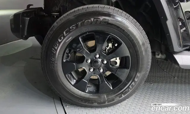 Jeep Wrangler 2022 2.0 автомат (гидро), миниатюра 5