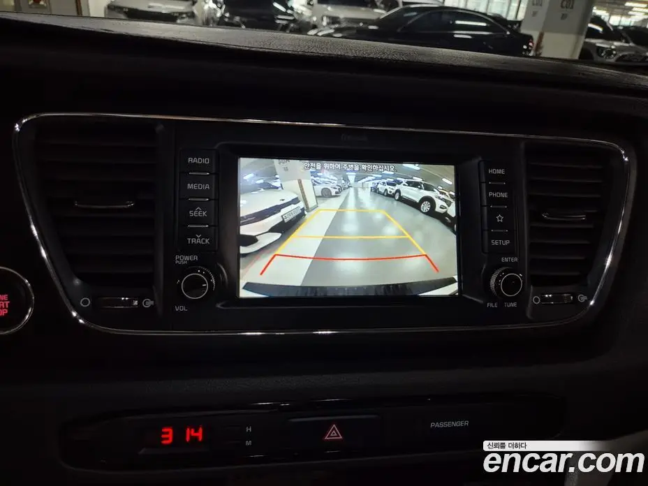 Kia Carnival 2019 2.2 автомат (гидро), фото 13