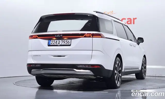 Kia Carnival 2022 2.2 автомат (гидро), миниатюра 1