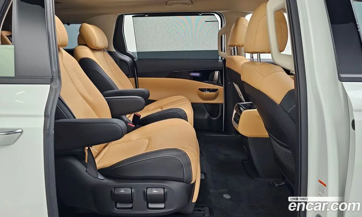 Kia Carnival 2022 2.2 автомат (гидро), фото 17