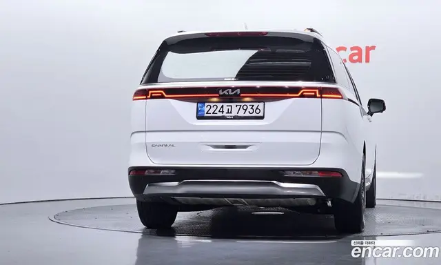 Kia Carnival 2022 2.2 автомат (гидро), миниатюра 3