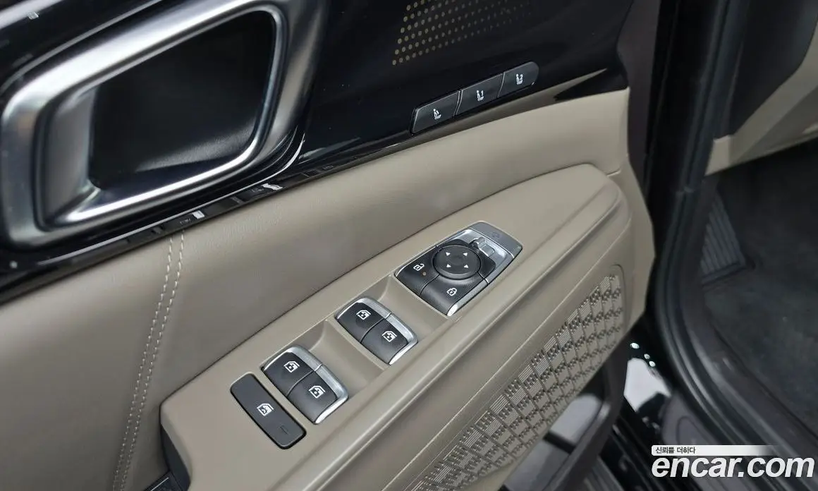 Kia Carnival 2024 1.6 автомат (гидро), фото 20