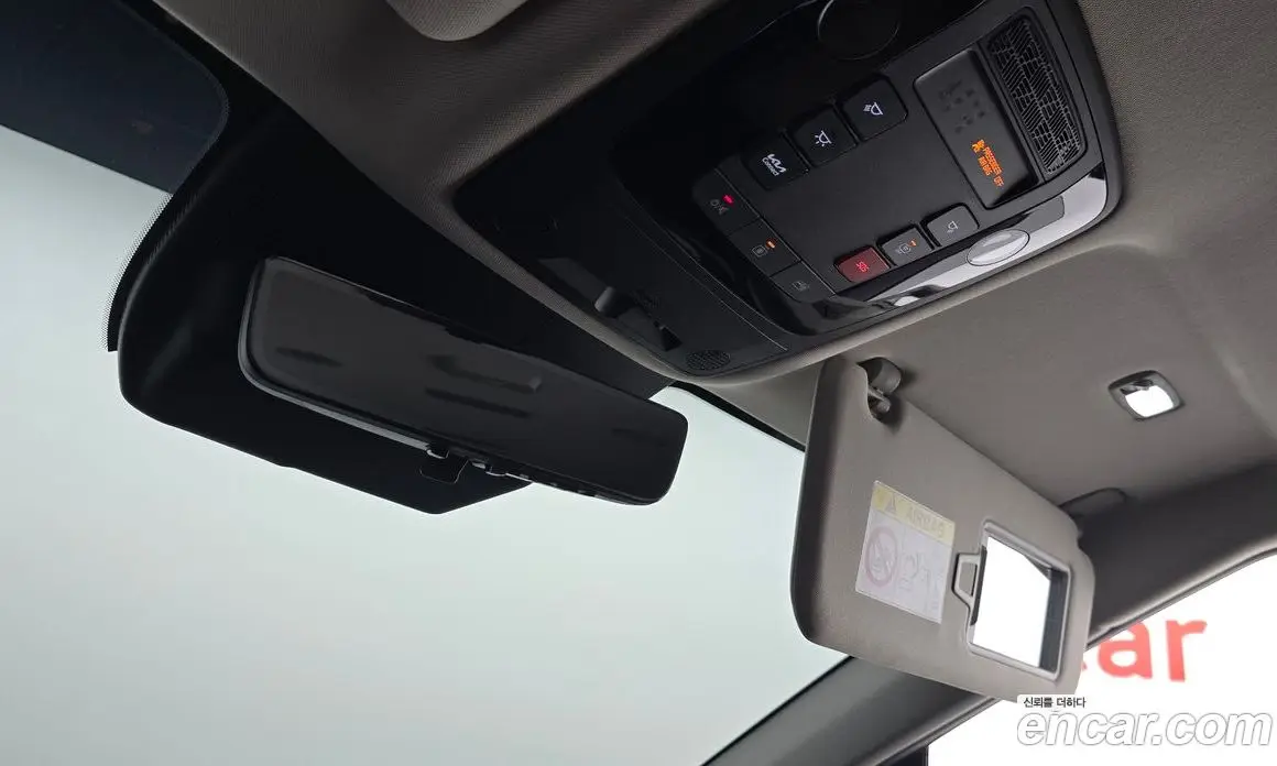 Kia Carnival 2024 1.6 автомат (гидро), фото 24