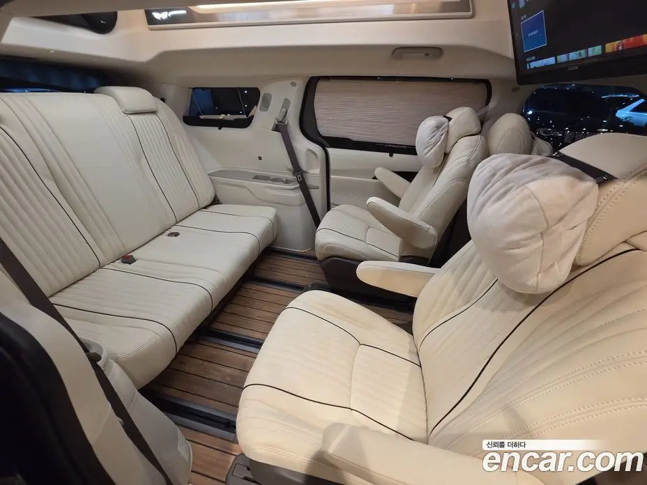 Kia Carnival 2024 1.6 автомат (гидро), фото 23