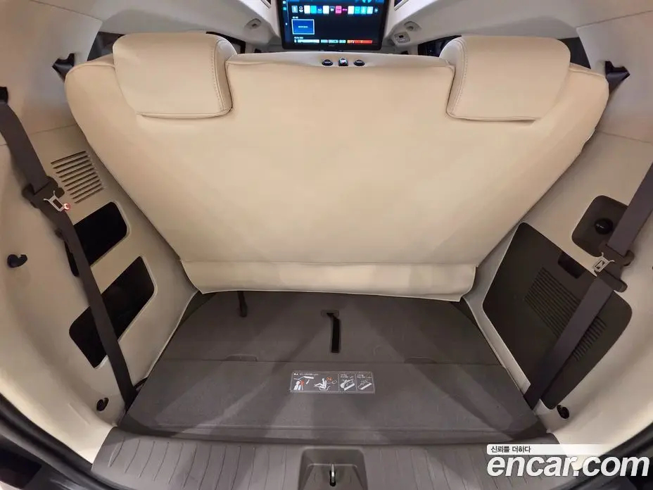 Kia Carnival 2024 1.6 автомат (гидро), фото 25