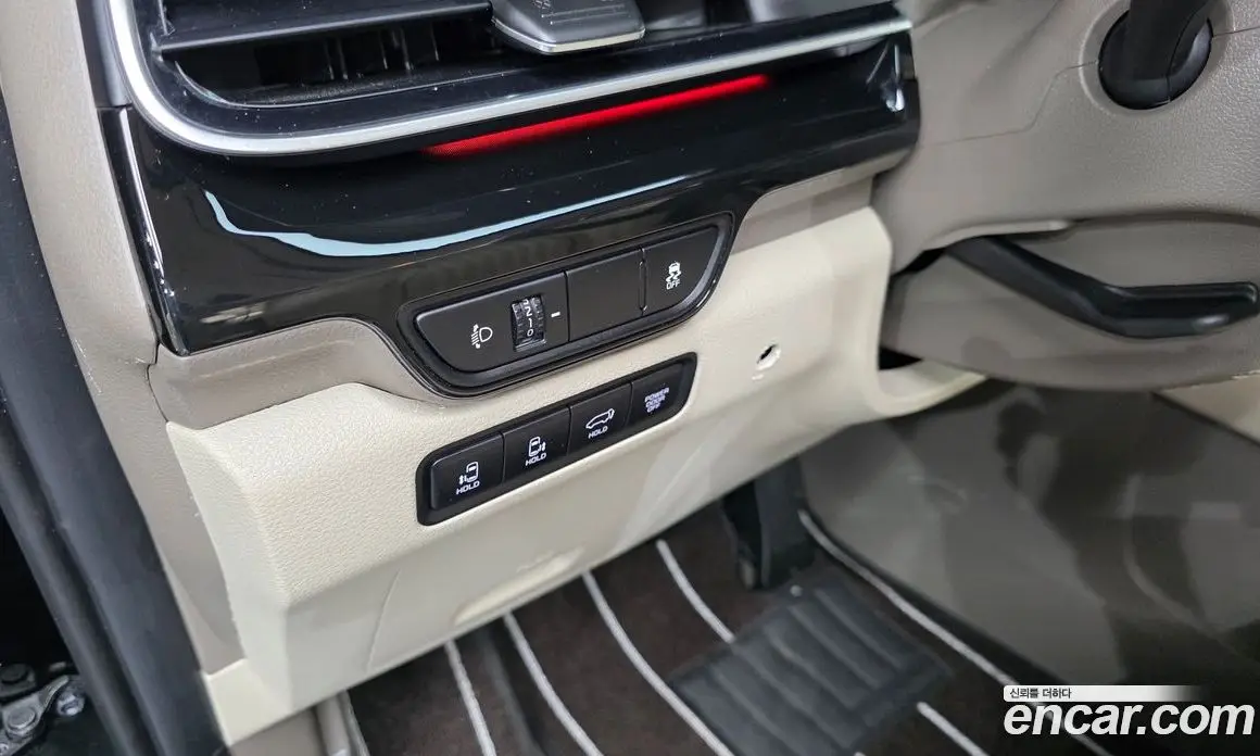 Kia Carnival 2024 1.6 автомат (гидро), фото 27