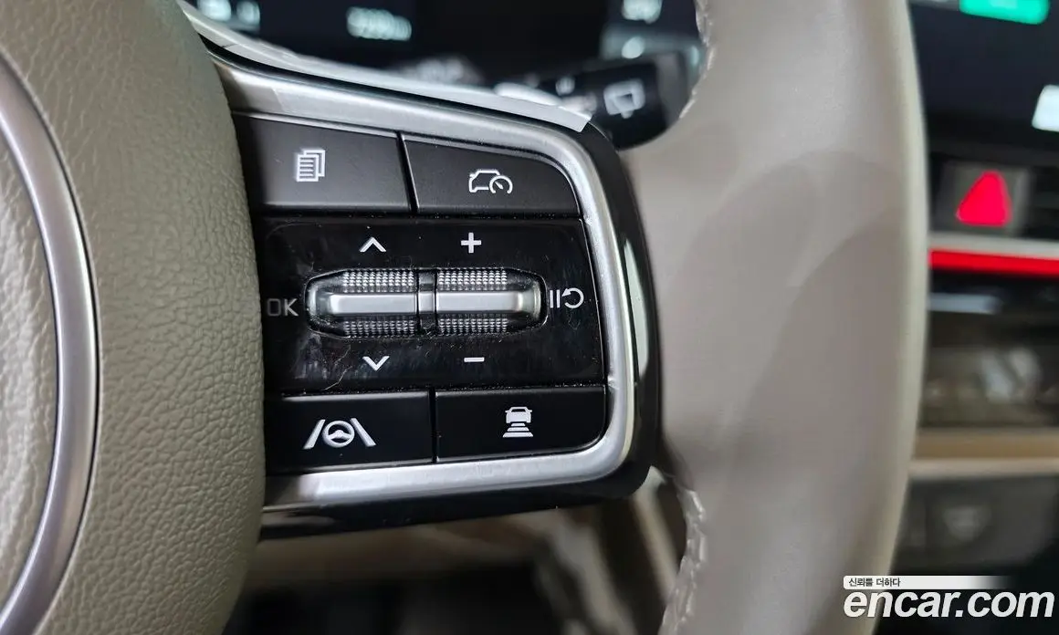 Kia Carnival 2024 1.6 автомат (гидро), фото 28