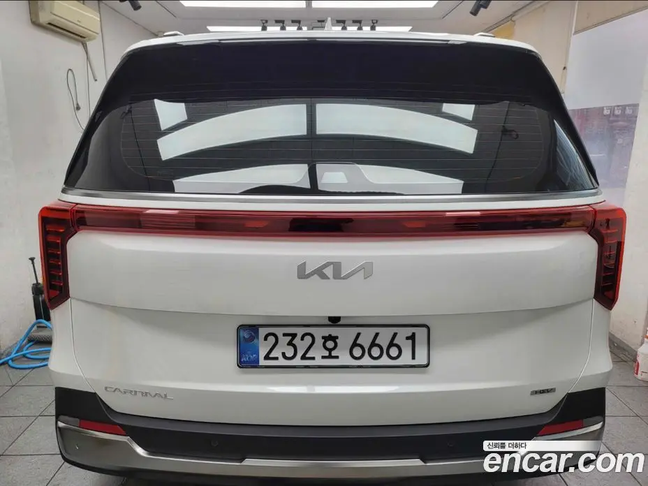 Kia Carnival 2025 1.6 автомат (гидро), фото 3