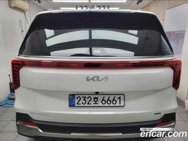 Kia Carnival 2025 1.6 автомат (гидро), миниатюра 3