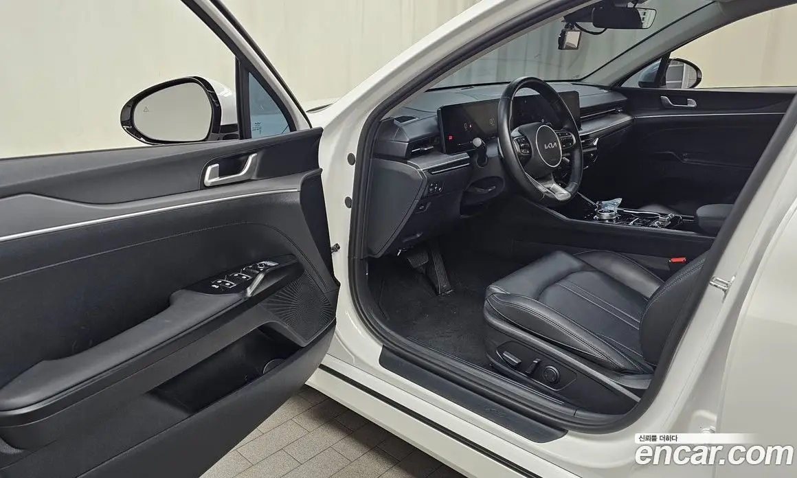 Kia K5 (Optima) 2025 2.0 автомат (гидро), фото 12