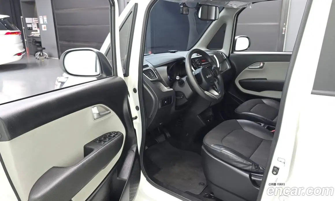 Kia Ray 2022 1.0 автомат (гидро), фото 13