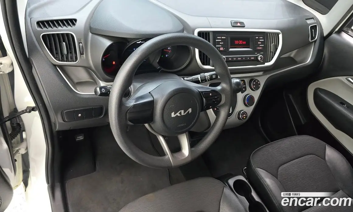 Kia Ray 2022 1.0 автомат (гидро), фото 19