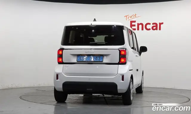 Kia Ray 2023 0.1 автомат (гидро), миниатюра 3