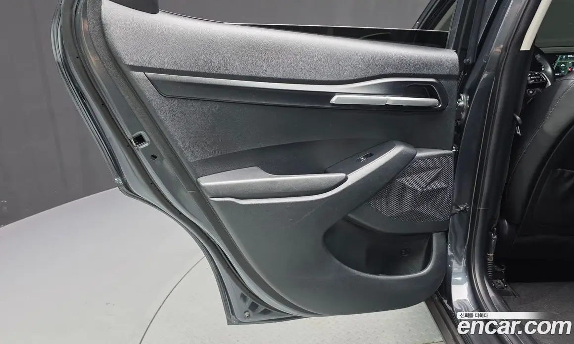 Kia Seltos 2023 1.6 автомат (гидро), фото 15