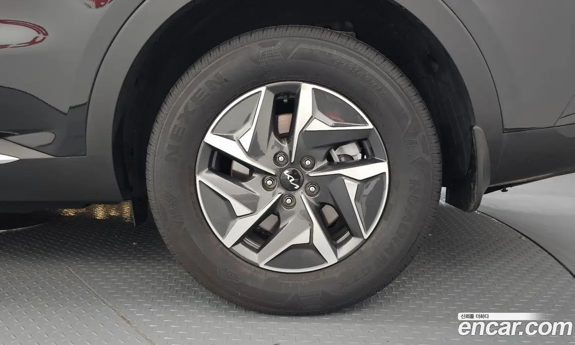 Kia Sorento 2023 1.6 автомат (гидро), фото 7