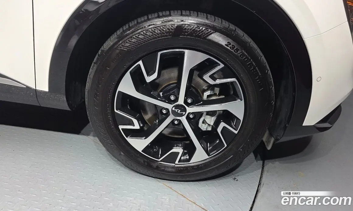 Kia Sportage 2023 1.6 автомат (гидро), фото 6