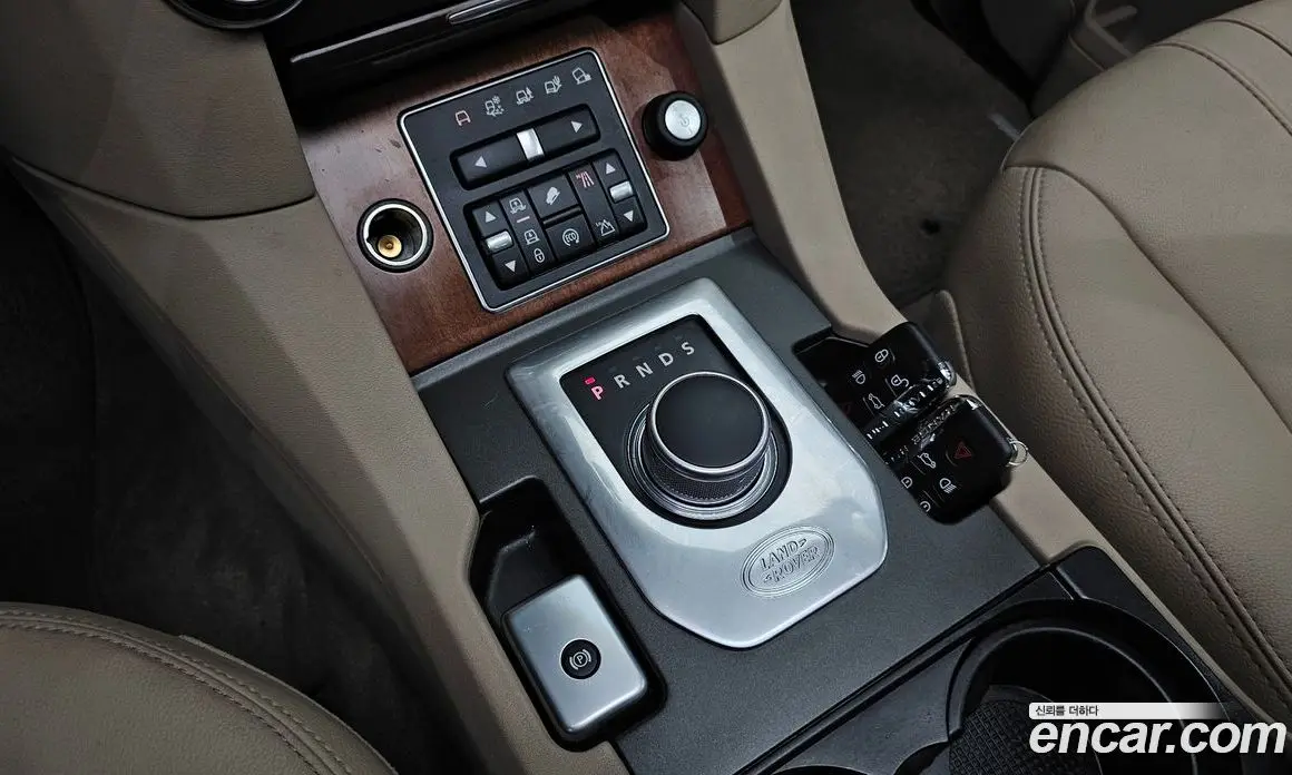 Land Rover Discovery 2016 3.0 автомат (гидро), фото 9