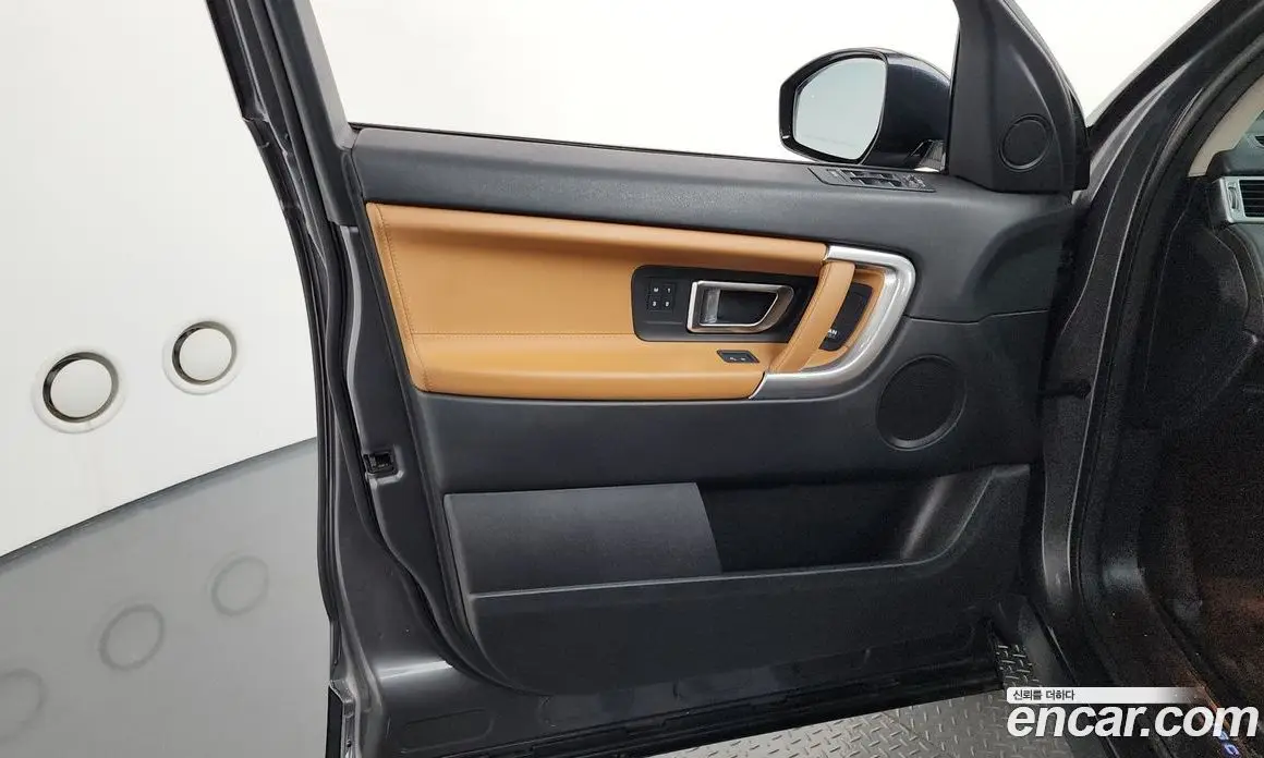 Land Rover Discovery Sport 2019 2.0 автомат (гидро), фото 14
