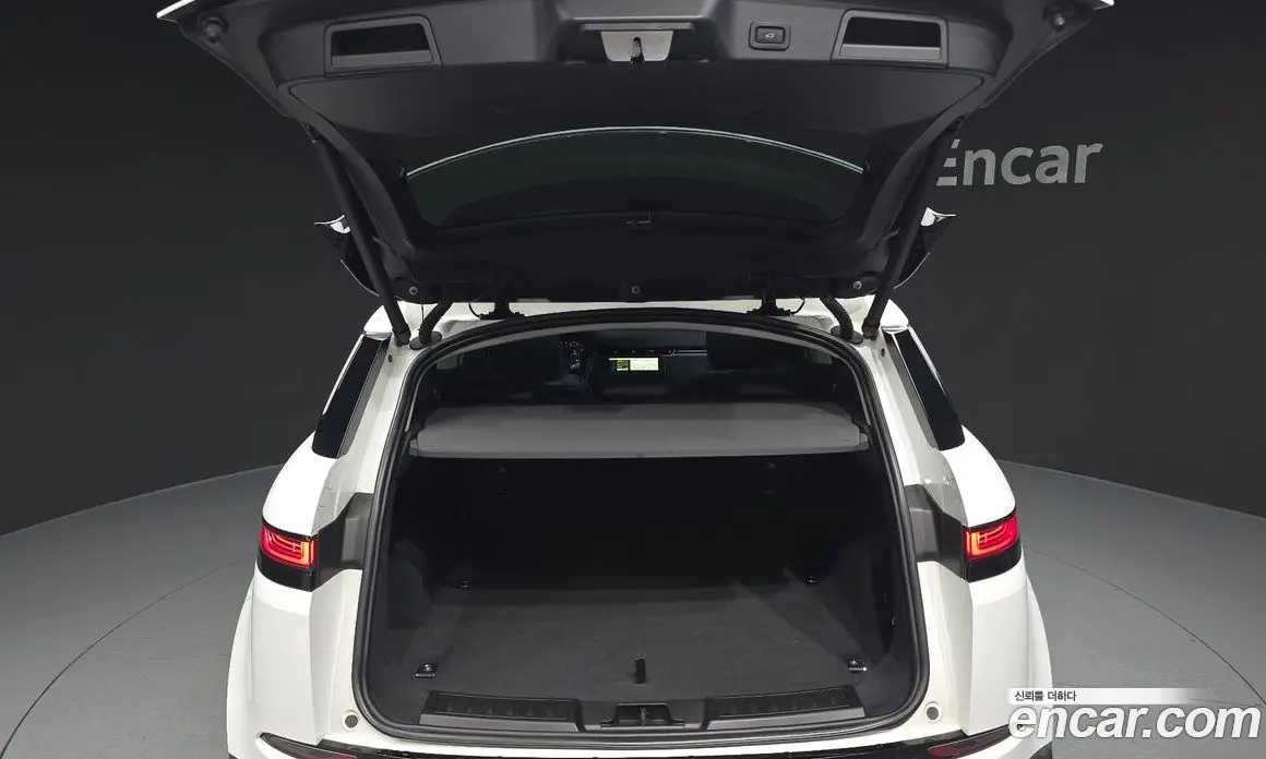 Land Rover Range Rover Evoque 2019 2.0 автомат (гидро), фото 20