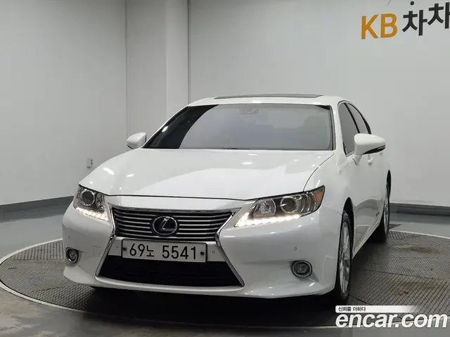 Lexus ES, 2013, 146 030 км
