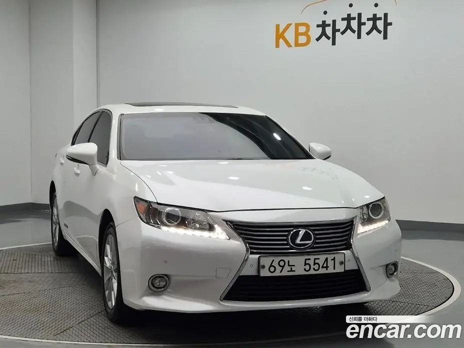 Lexus ES 2013 2.5 автомат (гидро), фото 4