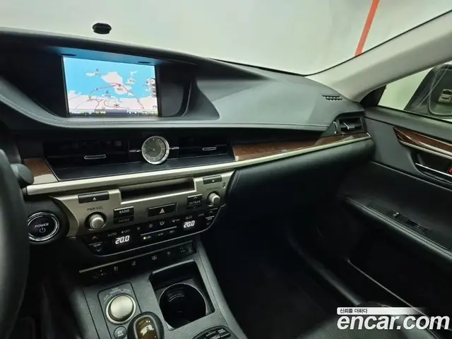 Lexus ES 2013 2.5 автомат (гидро), миниатюра 10