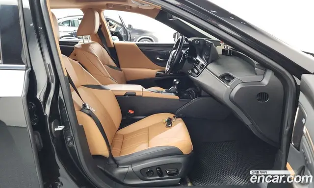 Lexus ES 2021 2.5 автомат (гидро), миниатюра 11