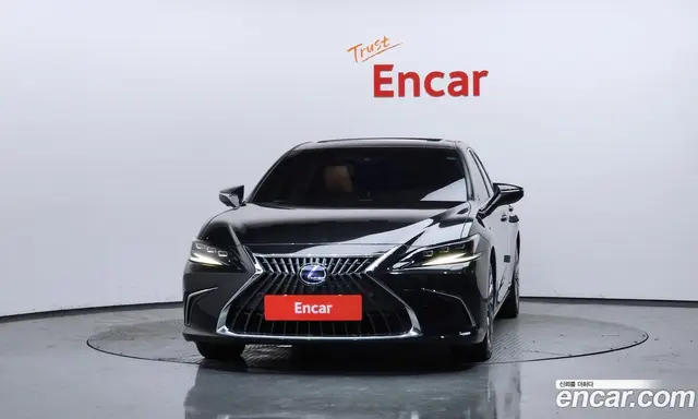 Lexus ES 2021 2.5 автомат (гидро), миниатюра 3