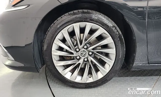 Lexus ES 2021 2.5 автомат (гидро), миниатюра 5