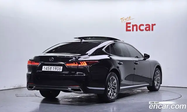 Lexus LS 2019 3.4 автомат (гидро), миниатюра 2