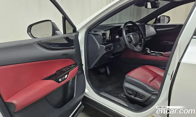 Lexus NX 2022 2.5 автомат (гидро), миниатюра 12