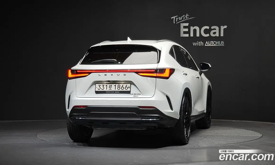 Lexus NX 2022 2.5 автомат (гидро), фото 3