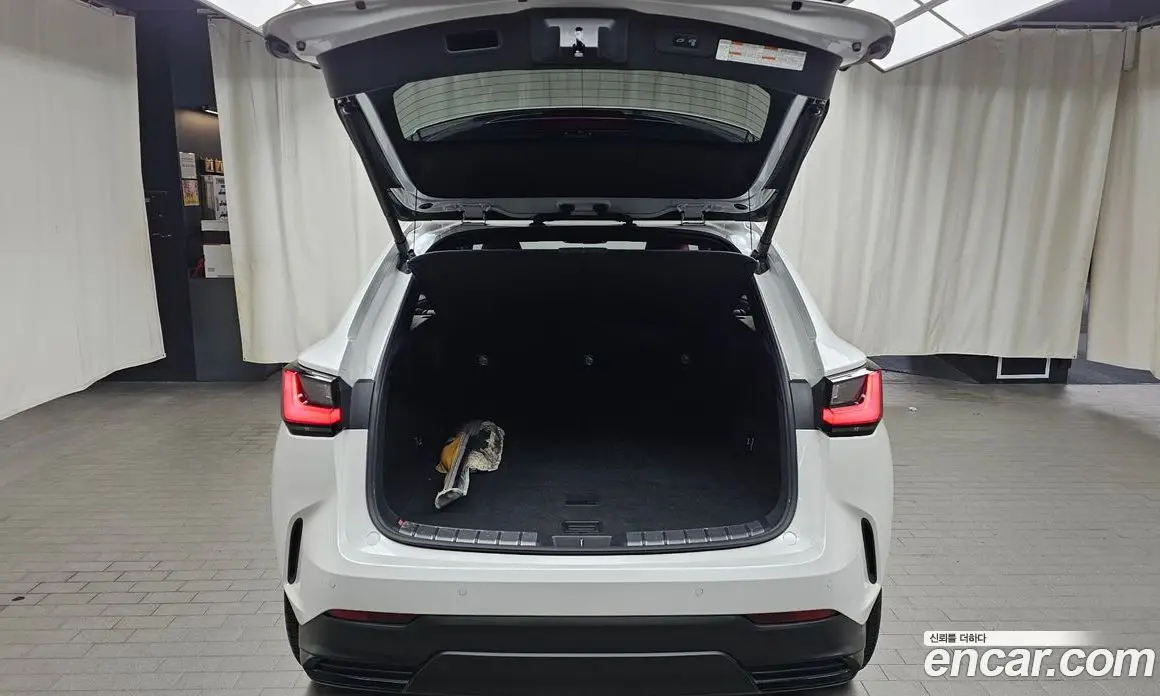 Lexus NX 2022 2.5 автомат (гидро), фото 23