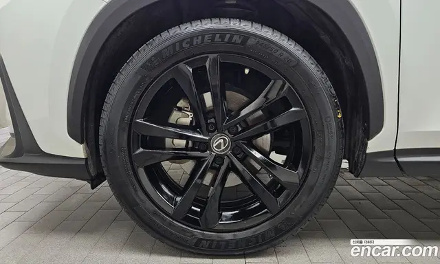 Lexus NX 2022 2.5 автомат (гидро), миниатюра 4