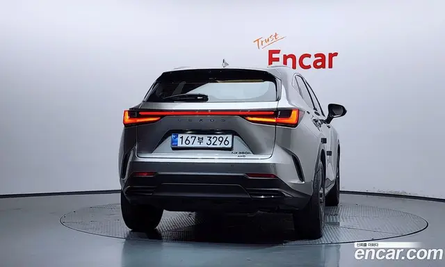 Lexus NX 2024 2.5 автомат (гидро), миниатюра 4