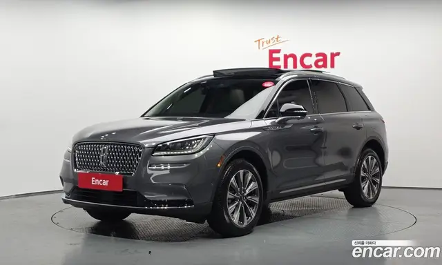 Lincoln Corsair, 2022, 28 693 км