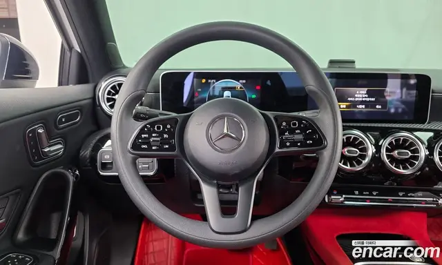 Mercedes-Benz A-Class 2020 2.0 автомат (гидро), миниатюра 12