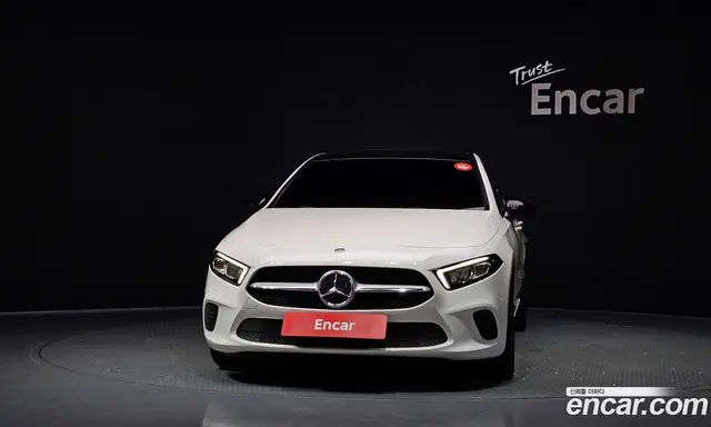 Mercedes-Benz A-Class 2020 2.0 автомат (гидро), миниатюра 3