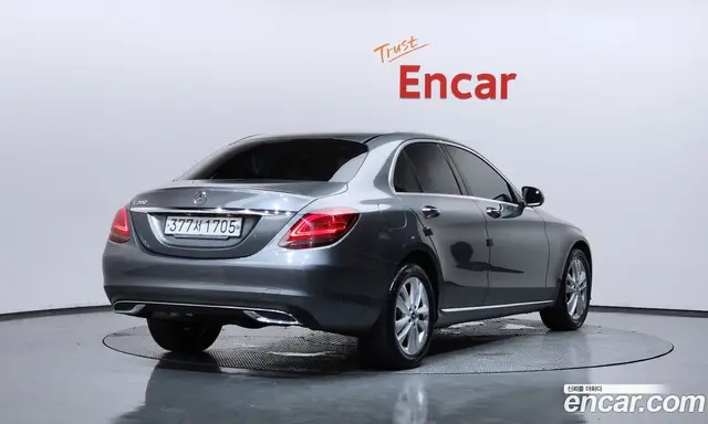 Mercedes-Benz C-Class 2020 2.0 автомат (гидро), миниатюра 2