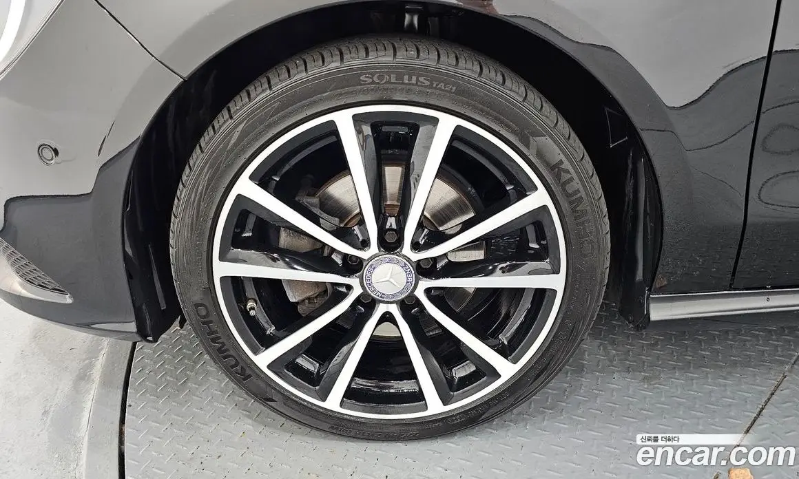 Mercedes-Benz CLA-Class 2015 2.1 автомат (гидро), фото 5