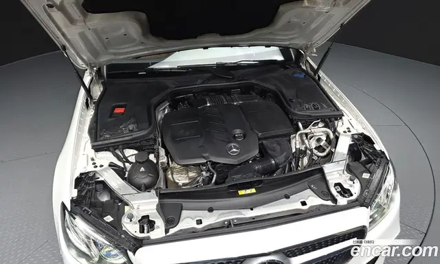 Mercedes-Benz E-Class 2018 1.9 автомат (гидро), миниатюра 6