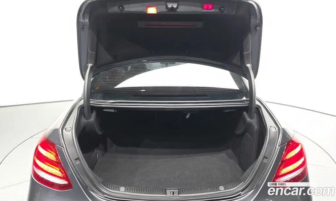 Mercedes-Benz E-Class 2019 1.9 автомат (гидро), фото 20