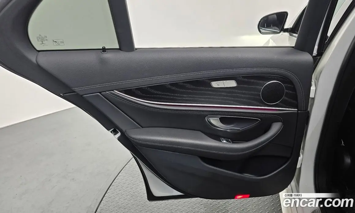 Mercedes-Benz E-Class 2020 1.9 автомат (гидро), фото 15