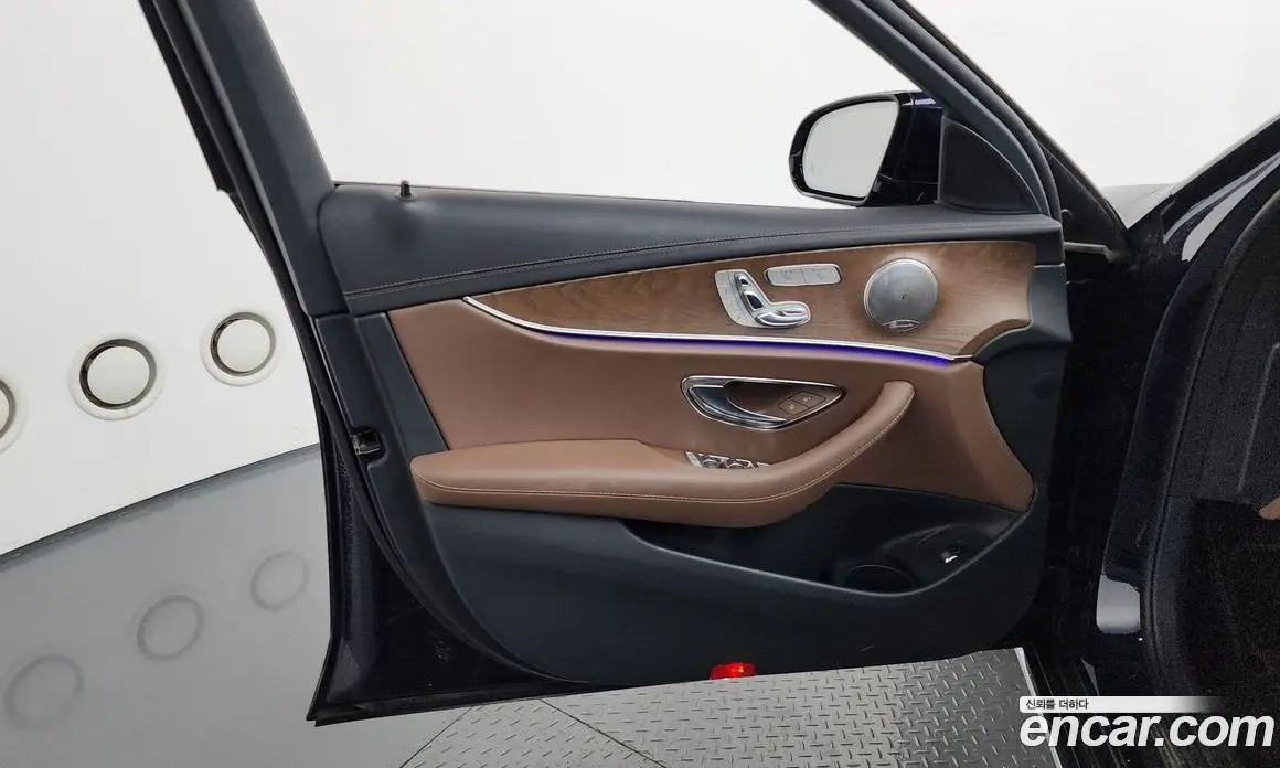 Mercedes-Benz E-Class 2021 2.0 автомат (гидро), фото 14