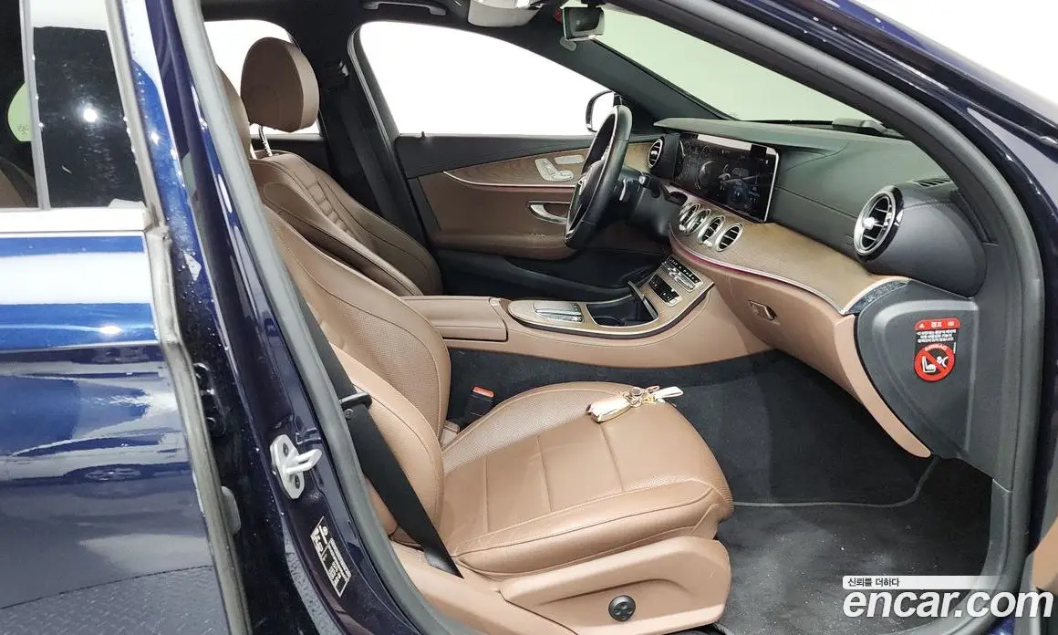 Mercedes-Benz E-Class 2021 2.0 автомат (гидро), фото 16