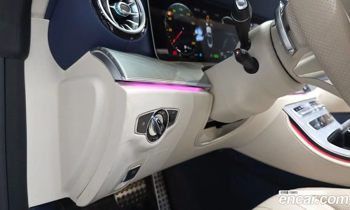 Mercedes-Benz E-Class 2023 3.0 автомат (гидро), фото 29
