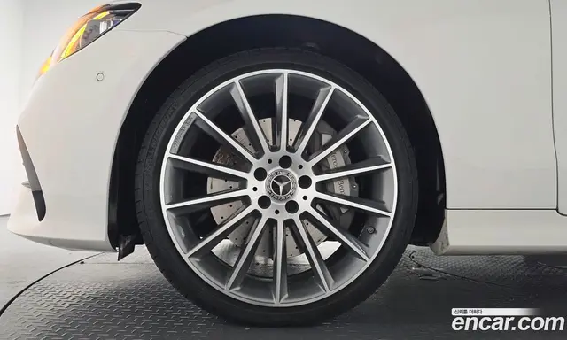 Mercedes-Benz E-Class 2023 3.0 автомат (гидро), миниатюра 4