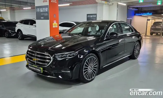 Mercedes-Benz E-Class 2025 3.0 автомат (гидро), миниатюра 1