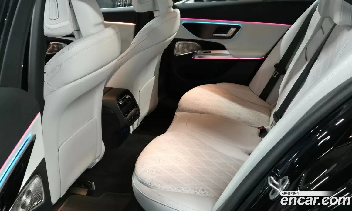 Mercedes-Benz E-Class 2025 3.0 автомат (гидро), фото 12